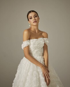 kayik-yaka-sirti-acik-pin-up-kabarik-beyaz-gelinlik-2341-97-B.jpg