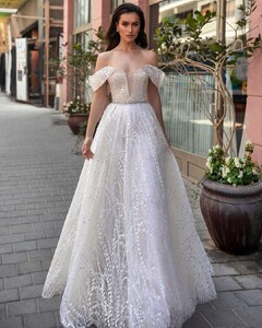 laura_haute_couture__73420416_130049018411797_7785922324155815799_n.jpg