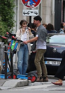lily-collins-and-charlie-mcdowell-paris-09-15-2022-4.jpg