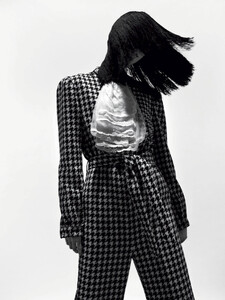 self-service-fw19_by_glen-luchford4.thumb.jpg.b63bf5e47e7f658324b05f9f49b160b7.jpg