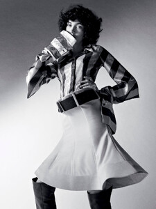 self-service-fw19_by_glen-luchford8.thumb.jpg.2bed67f96e4fe23bd78e47e884b95148.jpg