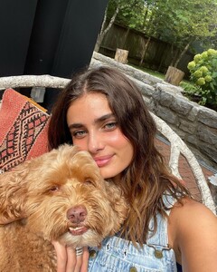 taylor_hill_302420418_1478149065928016_6224906086177795717_n.jpg