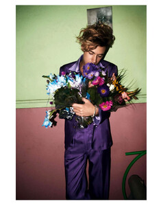 vogue-homme-international-ss13-lyle_(11).thumb.jpg.e5f134276756bd926303f2726c66bd8c.jpg