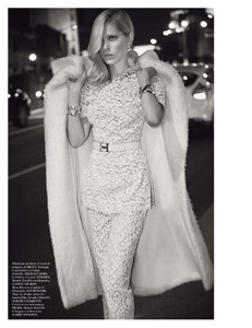 vogue-paris-11-2013_iselin-steiro_(13).thumb.jpg.01cb6483b53715c18274cb1f28a46def.jpg