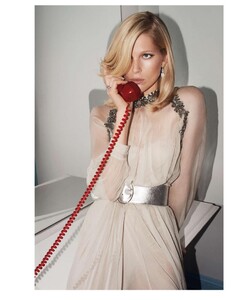 vogue-paris-11-2013_iselin-steiro_(14).thumb.jpg.26fc51b9acf630d09773b74a450222fa.jpg