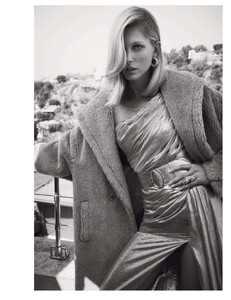 vogue-paris-11-2013_iselin-steiro_(4).thumb.jpg.34339a58867d120db0823ef2cc9960f4.jpg