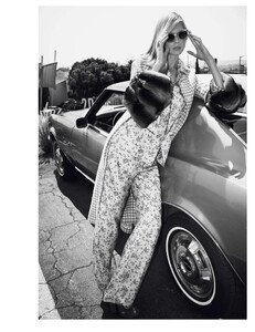 vogue-paris-11-2013_iselin-steiro_(8).thumb.jpg.363a8698b9503651a1f8bbda2cd1fe01.jpg