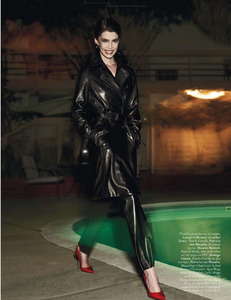 vogue-paris-2012-avril-208.thumb.png.aed122c49b1a1bc6275afc3ffb9480c7.png