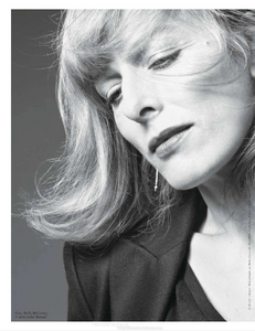 vogue-paris-2012-mai-170.thumb.png.61984d71e41bc6ee7fb65b05f3298ea8.png