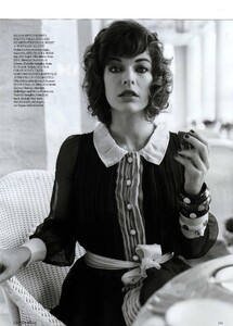 vogueuk040710.thumb.jpg.2fa12a6abe7d2fac4fc9d537a856bce8.jpg