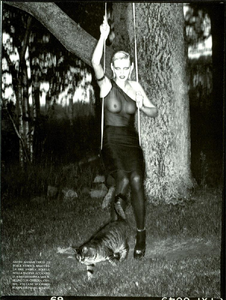 von_Unwerth_Vogue_Italia_August_1996_12.thumb.png.7b7d81528778bb1f2e7f0748c62fba6d.png