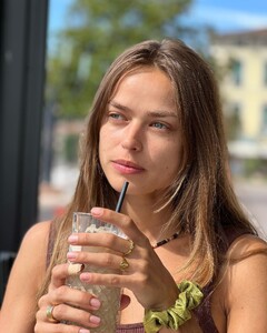 $1(21).jpg