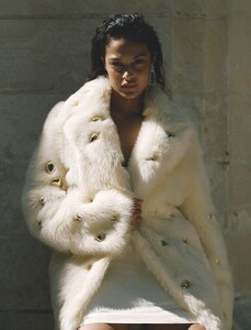 Devyn-Garcia-by-Sonia-Szostak-HTSI-Magazine-September-2022+(7).jpg