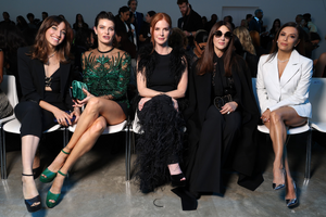 1129784948_ElieSaab-FrontRow-ParisFashionWeek-WomenswearSpring-Summer202326.png