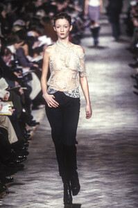 1162540630_Chloe1999WomenRTW107.thumb.jpg.41ed07fc50c69d782c39e45288fff1ef.jpg