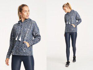 1303085442_CarolineKelley-Bandier2019Navy5.thumb.jpg.c646705ce40c3dc2d0726d95ec1bbc4c.jpg