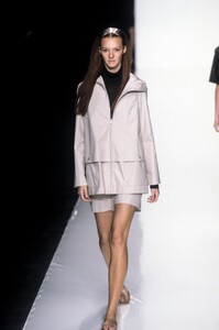 1325874741_MichaelKors1999WomenRTW20.thumb.jpg.06d8bdc277e82dda98c1623b8de812df.jpg
