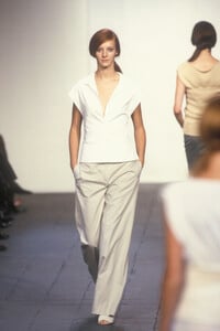 1396901904_NarcisoRodriguez1999WomenRTW9.thumb.jpg.9729a6dfccc4e2a8147aa30c748b4fdc.jpg