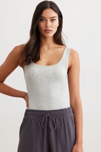 dynamite clothing 100073228_3JP_1920x2880.jpg