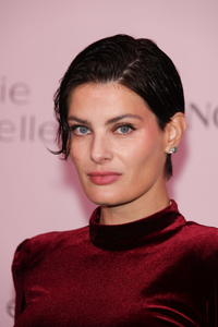 1633877357_LaVieEstBelleCelebrationByLancome-Photocall-ParisFashionWeek5.png