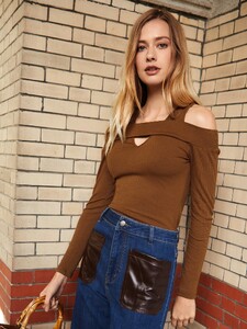 1635925206bbf16caa8599a630e2e5848f8cf57e97.jpg