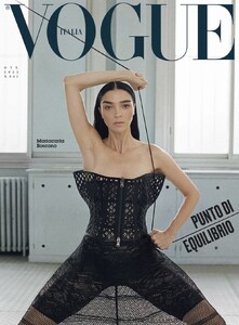 Vogue Italia Oct.2022.jpg