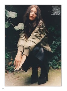 2007361688_2022-11-01VogueParis__124.thumb.jpg.93ddbdb09153b72e12cd267ecffe055d.jpg