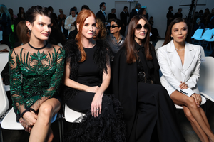 2016007918_ElieSaab-FrontRow-ParisFashionWeek-WomenswearSpring-Summer202328.png