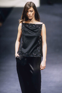 2064997341_MaxMara1998WomenRTW100.thumb.jpg.97ec14c557df19e859e064b231bb067b.jpg