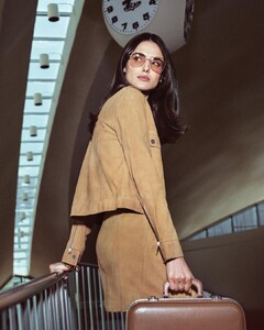 Oliver Peoples ‘Nineteen Sixties' 2022_10.jpg