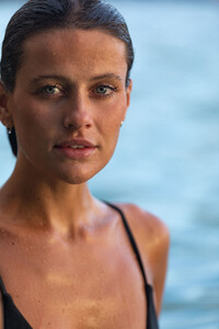 Tess Homann 8f5c92_e62db38c16bd49658ffa18bf8d110f81_mv2.jpg