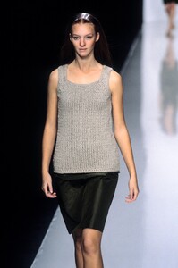 593157697_MichaelKors1999WomenRTW41.thumb.jpg.b44d1dbc5475e0785a16befe66a1f77c.jpg
