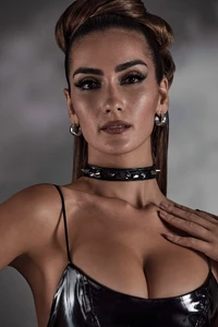 6361_2_Black-Studded-Chocker_2000x.webp