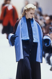 67294826_Hermes1989WomenRTW26.thumb.jpg.6466a1110ff3f372158c63761f4bd7e4.jpg