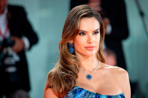 Italy - 79th Venice International Film Festival - Bardo red carpet - News [1].png