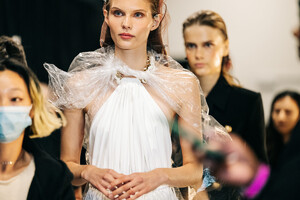 Adam-Katz-Sinding-Backstage-at-Proenza-Schouler-New-York-Fashion-Week-Spring-Summer-2023_AKS6243.thumb.jpg.6fbcd1ba0148536112238061e22358a7.jpg