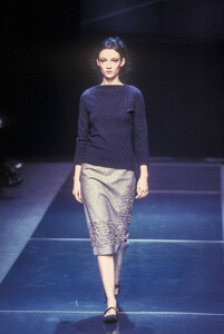 Alberta-Ferretti-FW-98-4.thumb.jpg.1aad33d7fb48a922acb6da44a4d108d9.jpg