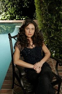 Alexa_Davalos_007.jpg