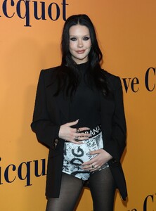Amanda_Steele_at_The_Veuve_Clicquot_250th_Anniversary_Celebration_in_Beverly_Hills_10-25-2022__7_.jpg
