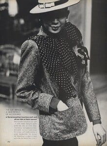 Elgort_US_Vogue_April_1979_05.thumb.jpg.3f4af0f30fa65f0478b018f92df24f44.jpg