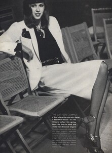 Elgort_US_Vogue_April_1979_12.thumb.jpg.9bd530c4d4d39345ac5886fc6ff05ed9.jpg