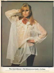 Fall_Avedon_US_Vogue_July_1977_03.thumb.jpg.02aa604dc71f28d78ee612a845238429.jpg