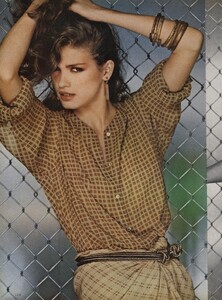Fashion_US_Vogue_January_1979_03.thumb.jpg.9b3b6f0ae85e0cfc650fadb952eb311d.jpg