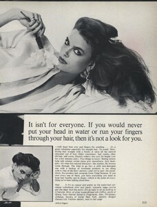 Freer_Elgort_US_Vogue_March_1977_04.thumb.jpg.0bb87a6e40c8dfa7c3bc128519867eb9.jpg