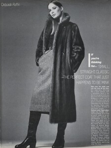 Fur_Avedon_US_Vogue_October_1976_07.thumb.jpg.73c209f77e13f1bd9edd4801f2f7cbd5.jpg