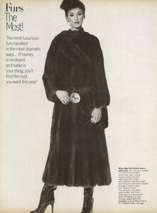 Fur_Penn_US_Vogue_September_1977_03.thumb.jpg.a9274e8bed7625af5752bf94f2e98dec.jpg