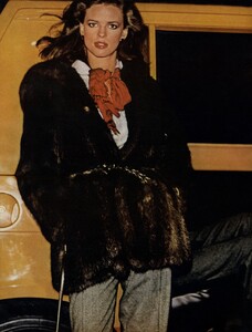 Great_Elgort_US_Vogue_September_1976_10.thumb.jpg.2f4556ef182aecea0624dd05f3925b07.jpg