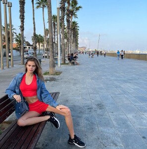 Kate_Demianova_Barcelona_4.thumb.jpg.a541a3a124b87a67847b567d2c987e81.jpg