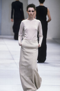 Lanvin-FW-1999-7.thumb.jpg.c9b6e354e0060e9a335ba6f8ab54fc4a.jpg