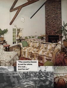 Life_US_Vogue_July_1976_06.thumb.jpg.0c2ba5b5a3b1970b8f052a59994092fb.jpg